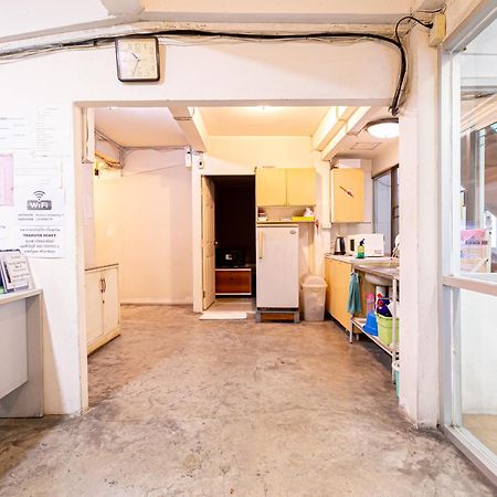 Freesia Saladaeng Silom Apartments Μπανγκόκ Εξωτερικό φωτογραφία