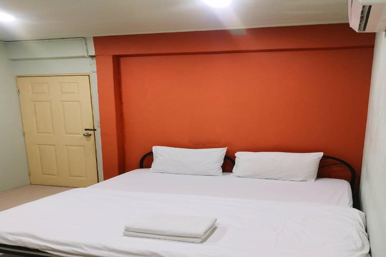 Freesia Saladaeng Silom Apartments Μπανγκόκ Εξωτερικό φωτογραφία