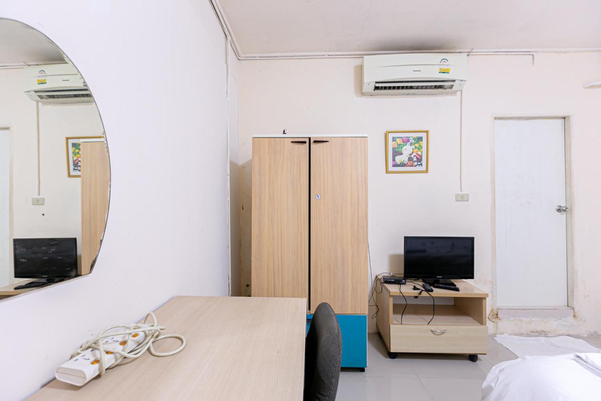 Freesia Saladaeng Silom Apartments Μπανγκόκ Εξωτερικό φωτογραφία