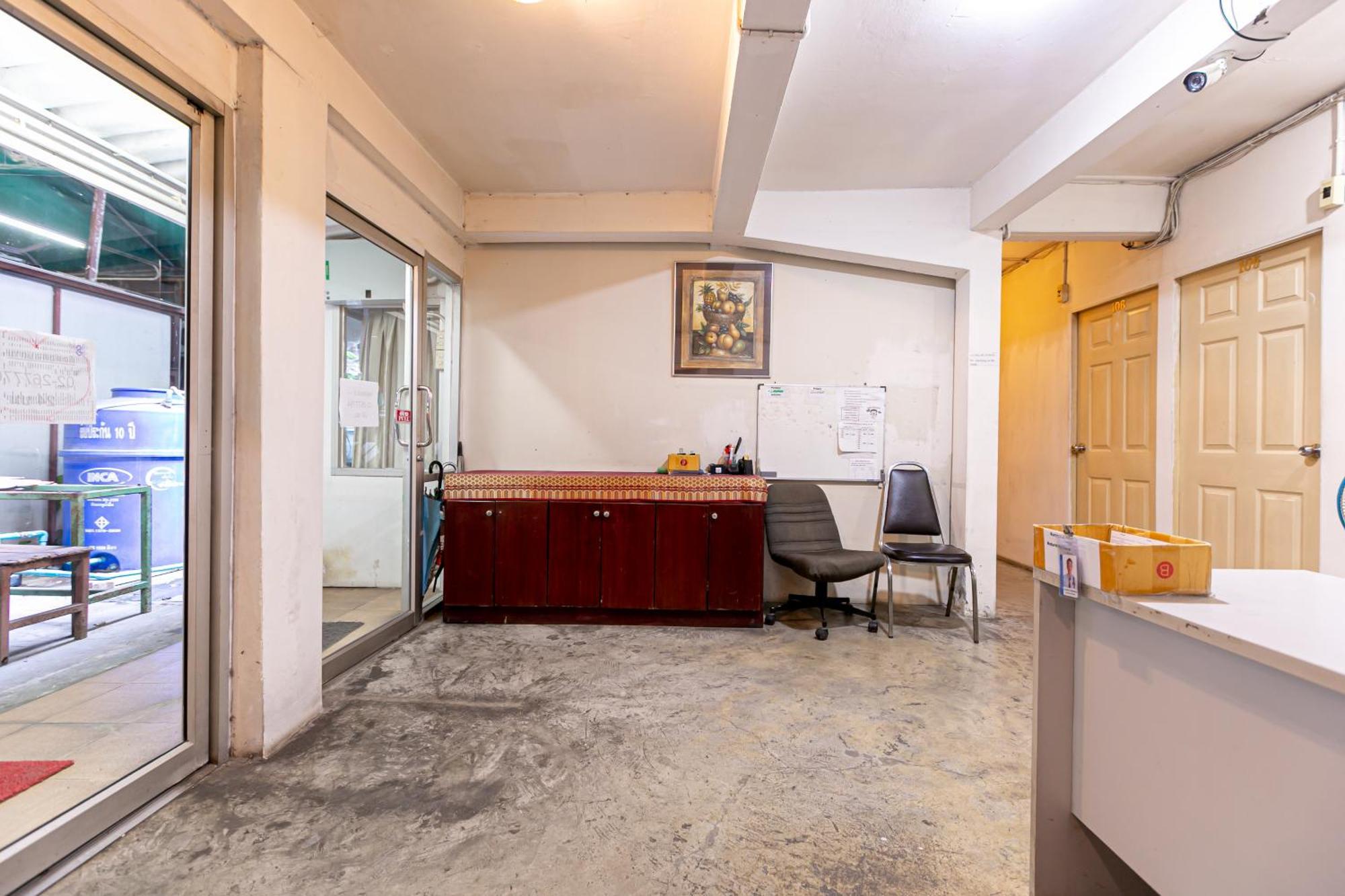 Freesia Saladaeng Silom Apartments Μπανγκόκ Εξωτερικό φωτογραφία