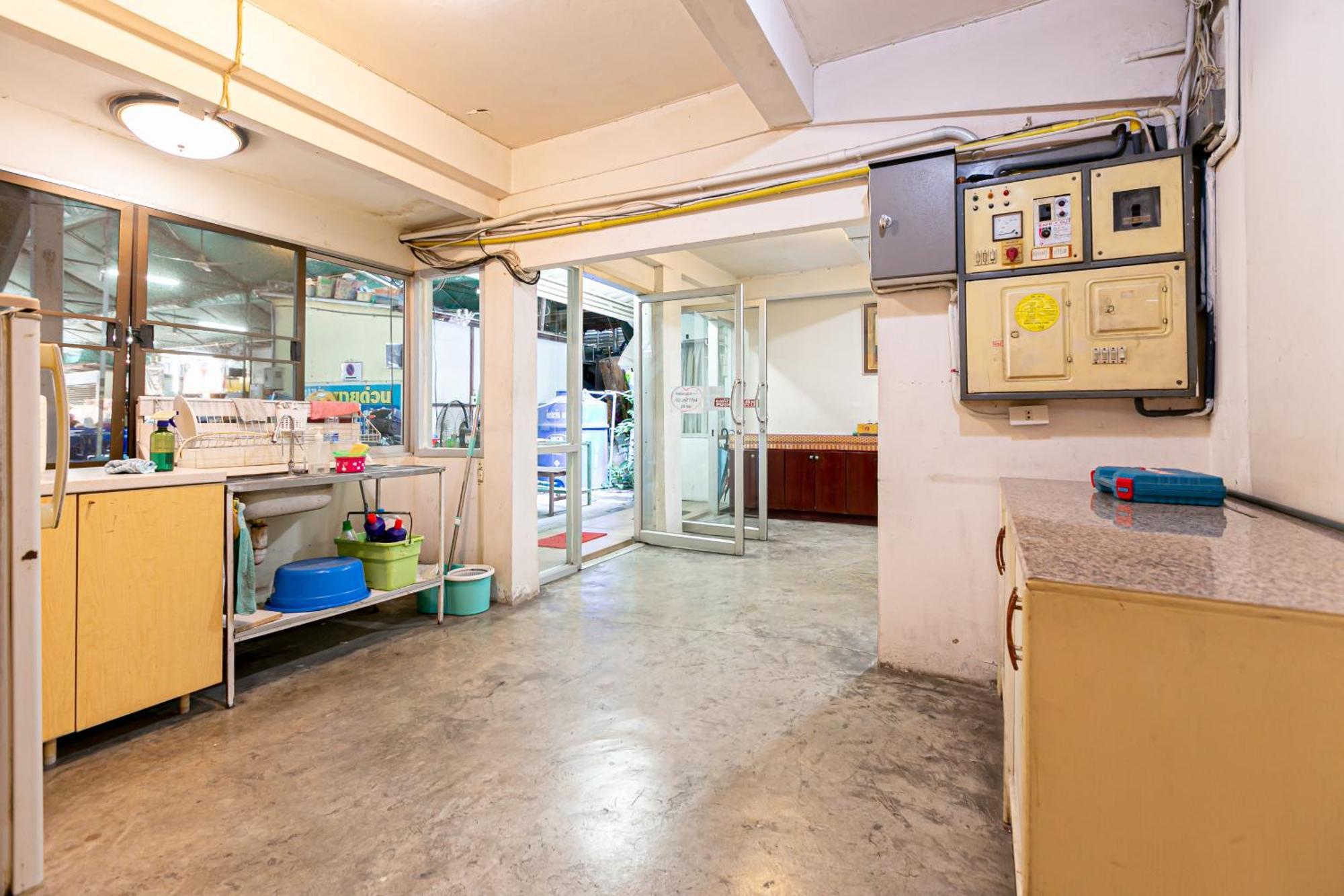 Freesia Saladaeng Silom Apartments Μπανγκόκ Εξωτερικό φωτογραφία